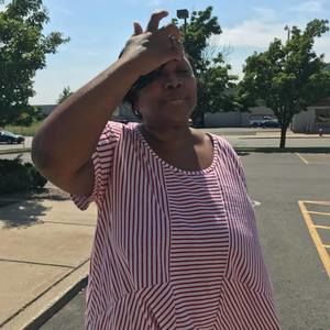 Meet your Posher, Deoniss